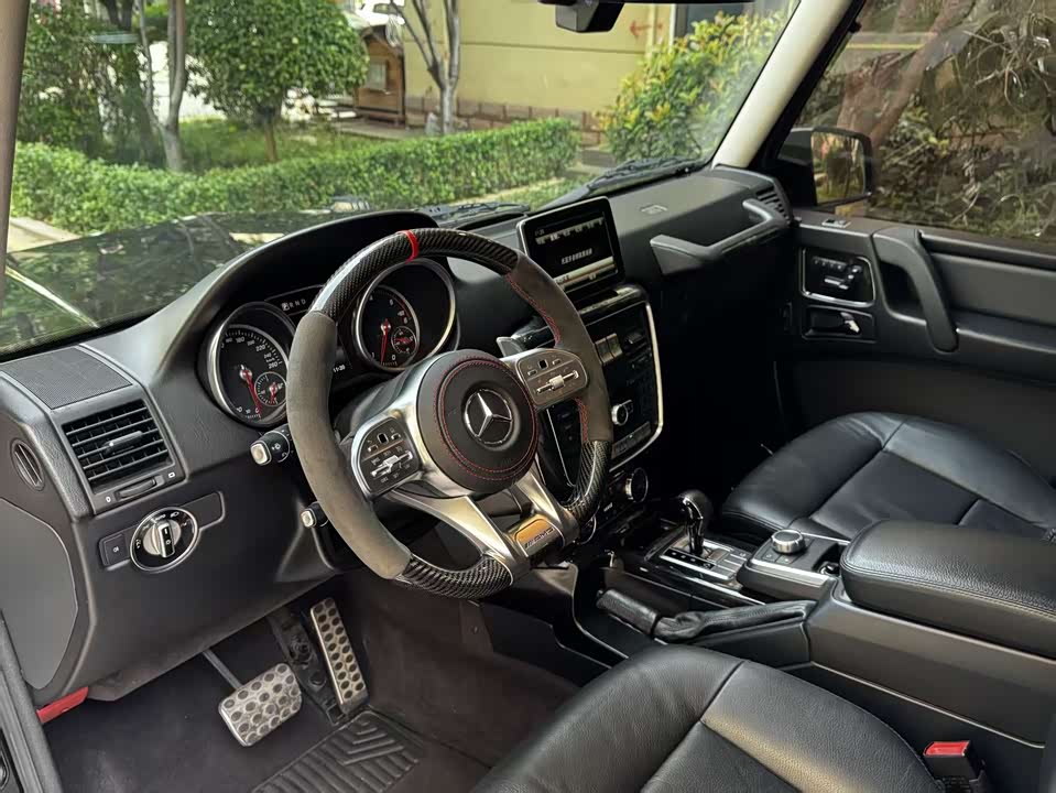 Mercedes-Benz G-class