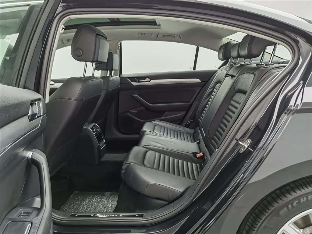 Volkswagen Magotan, 2019 15