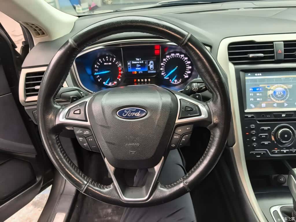Ford Mondeo, 2018 11
