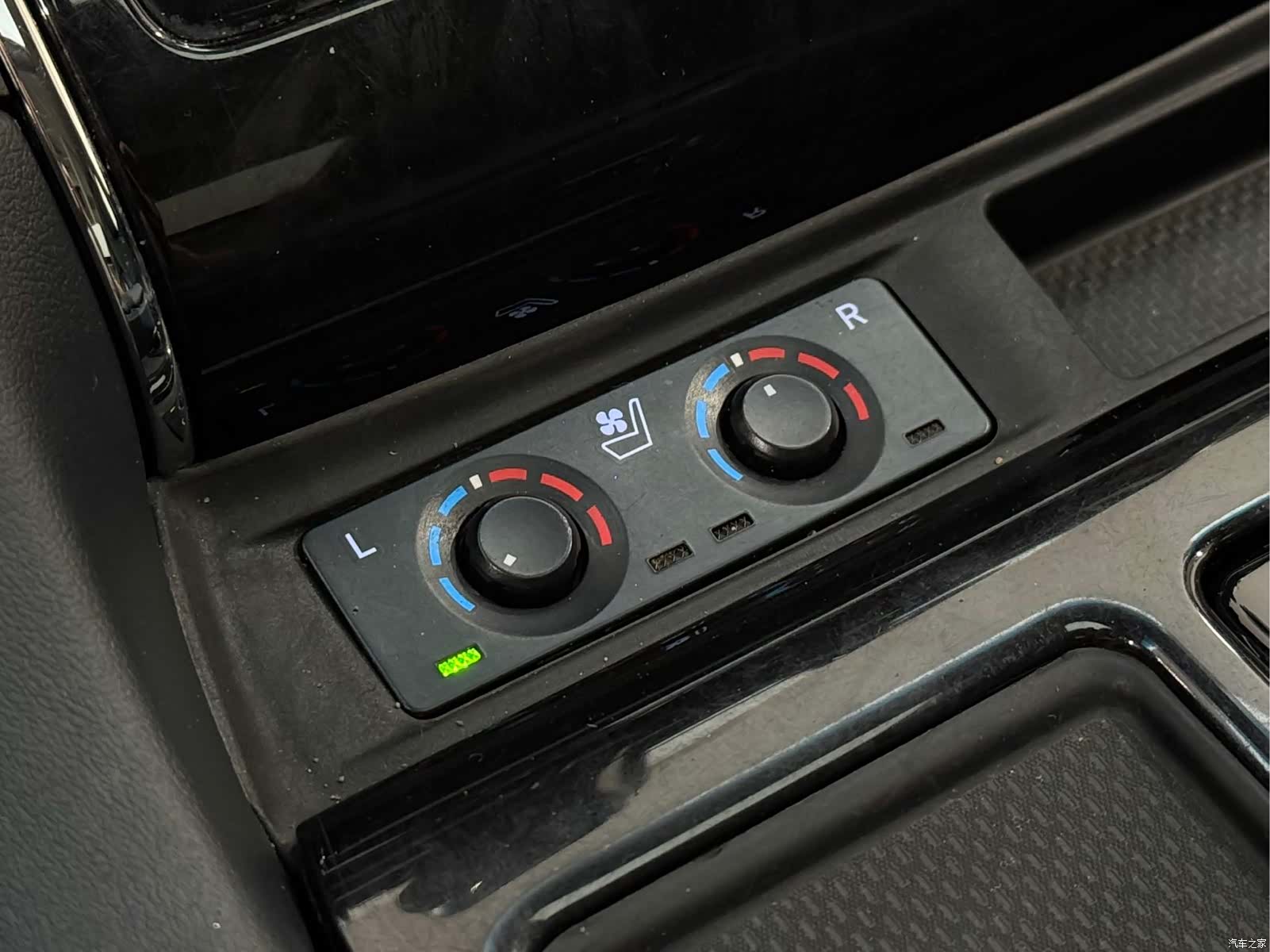Toyota Vellfire, 2020 17