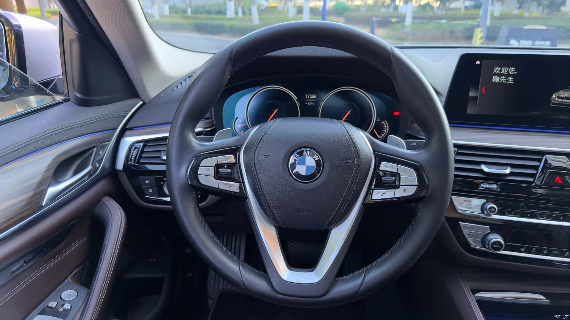 BMW 5 Series, 2018 32