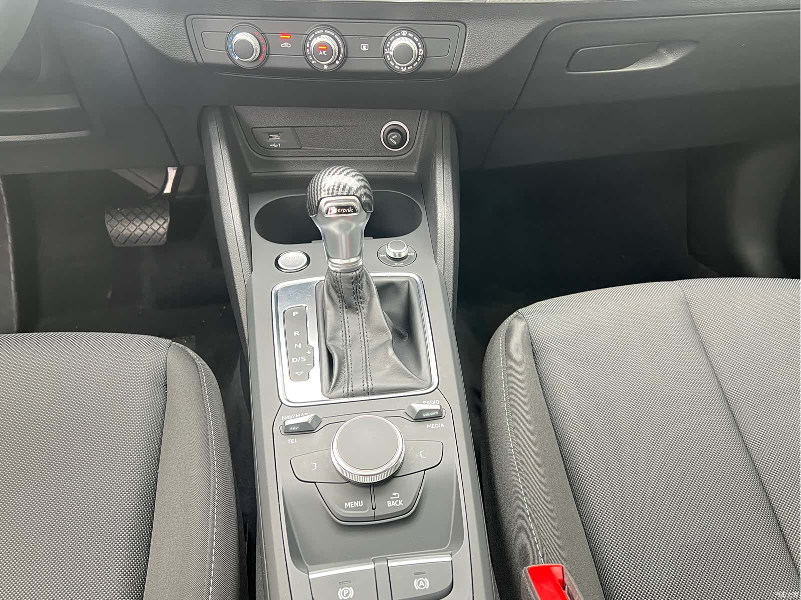 Audi Q2L, 2021 12