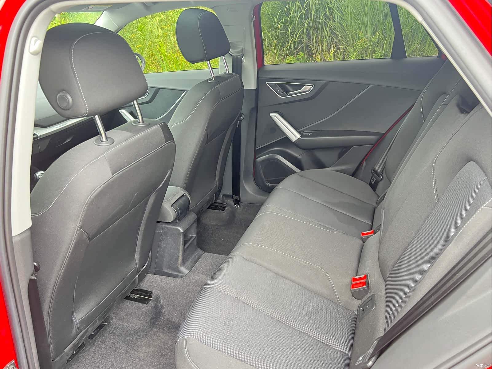 Audi Q2L, 2021 10