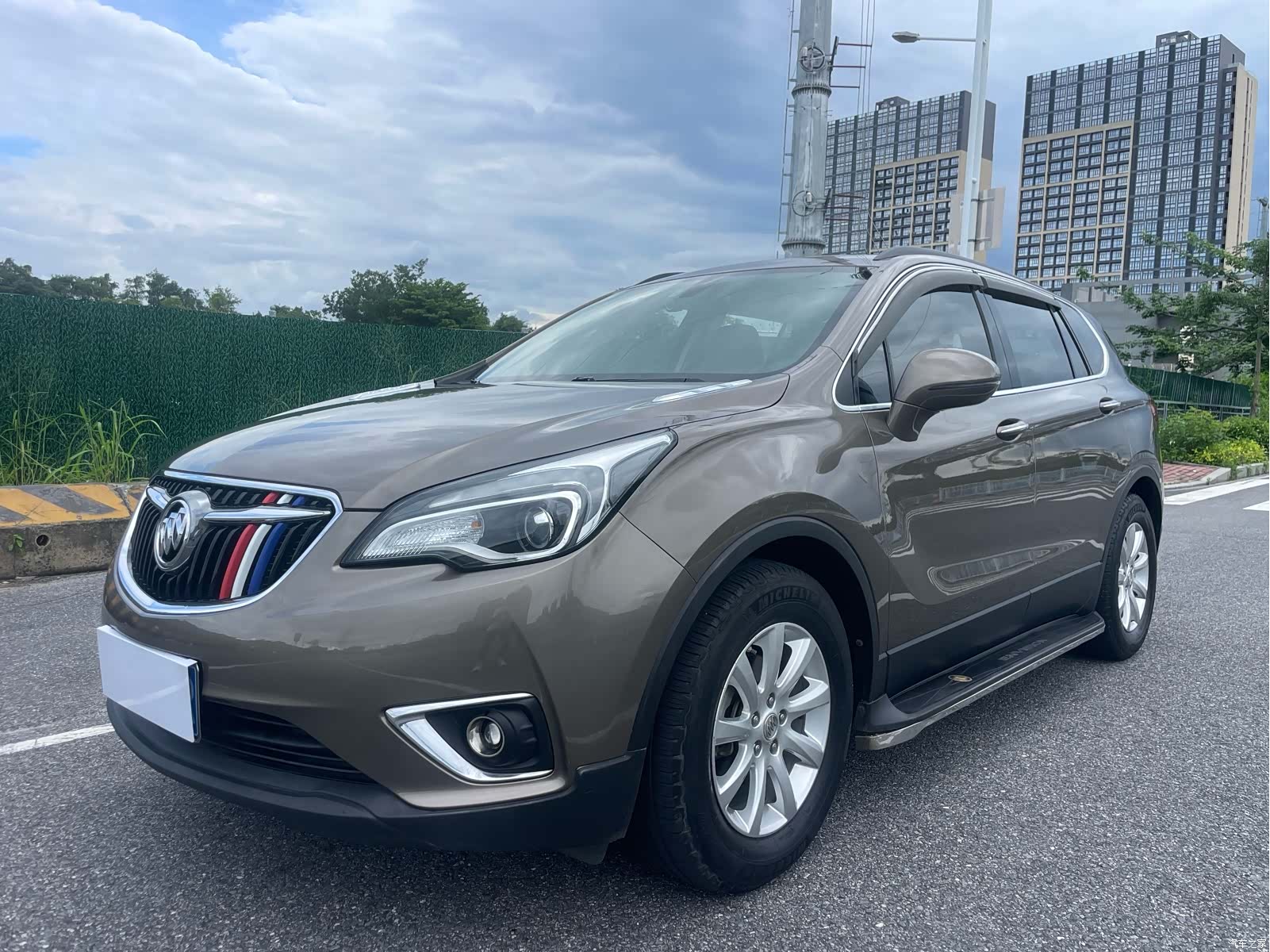 Buick Envision Plus, 2019 1