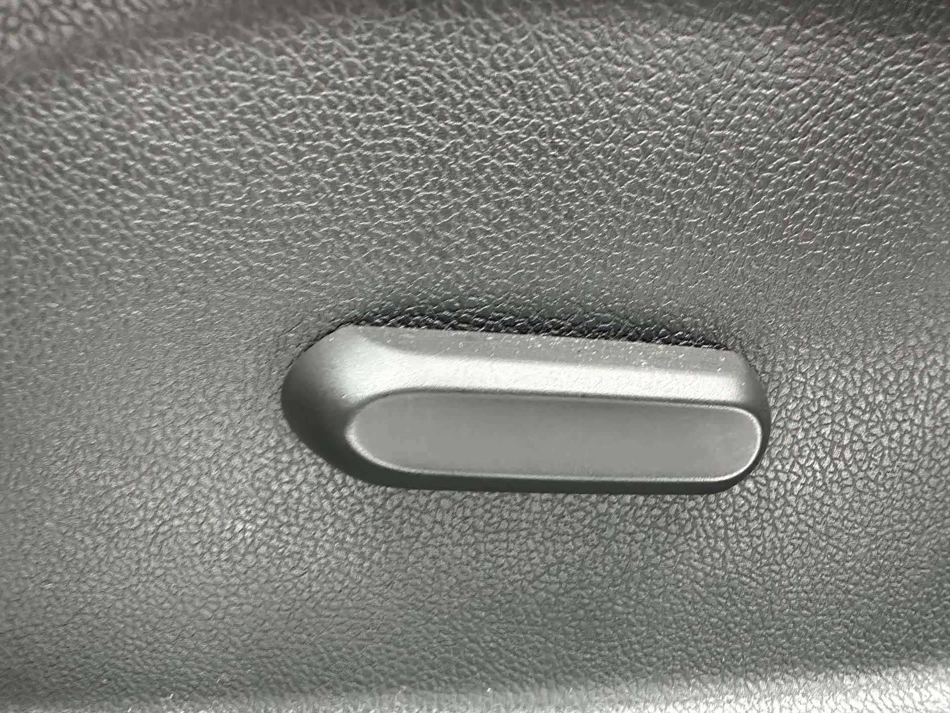 Buick GL6, 2023 12