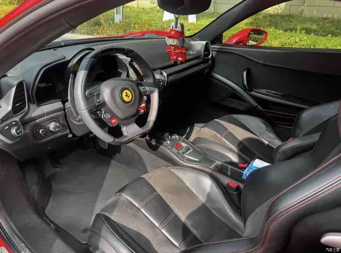 Ferrari 458, 2012 4