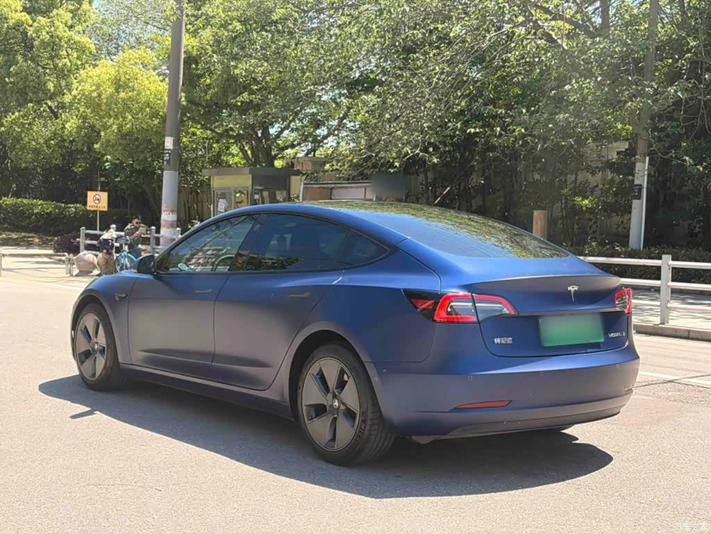Tesla Model 3, 2023 10