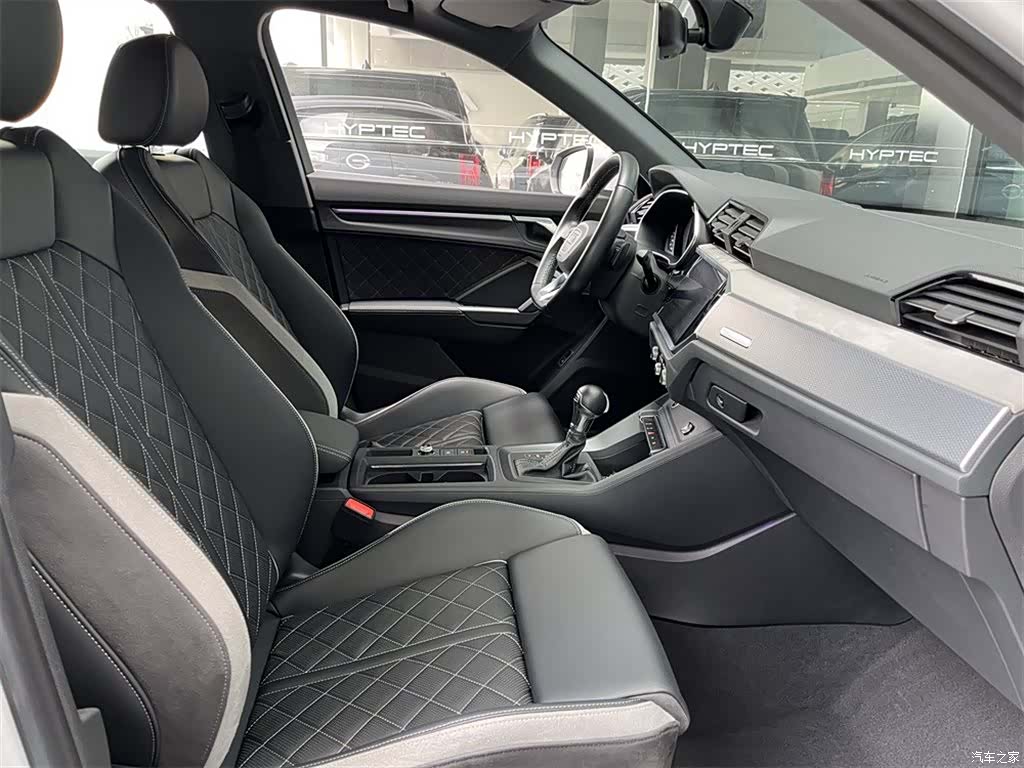 Audi Q3, 2024 11