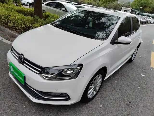 Volkswagen Polo 2015 — купить из Китая под заказ