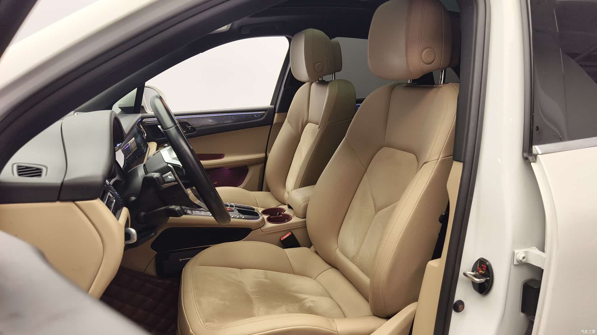 Macan Macan, 2019 13