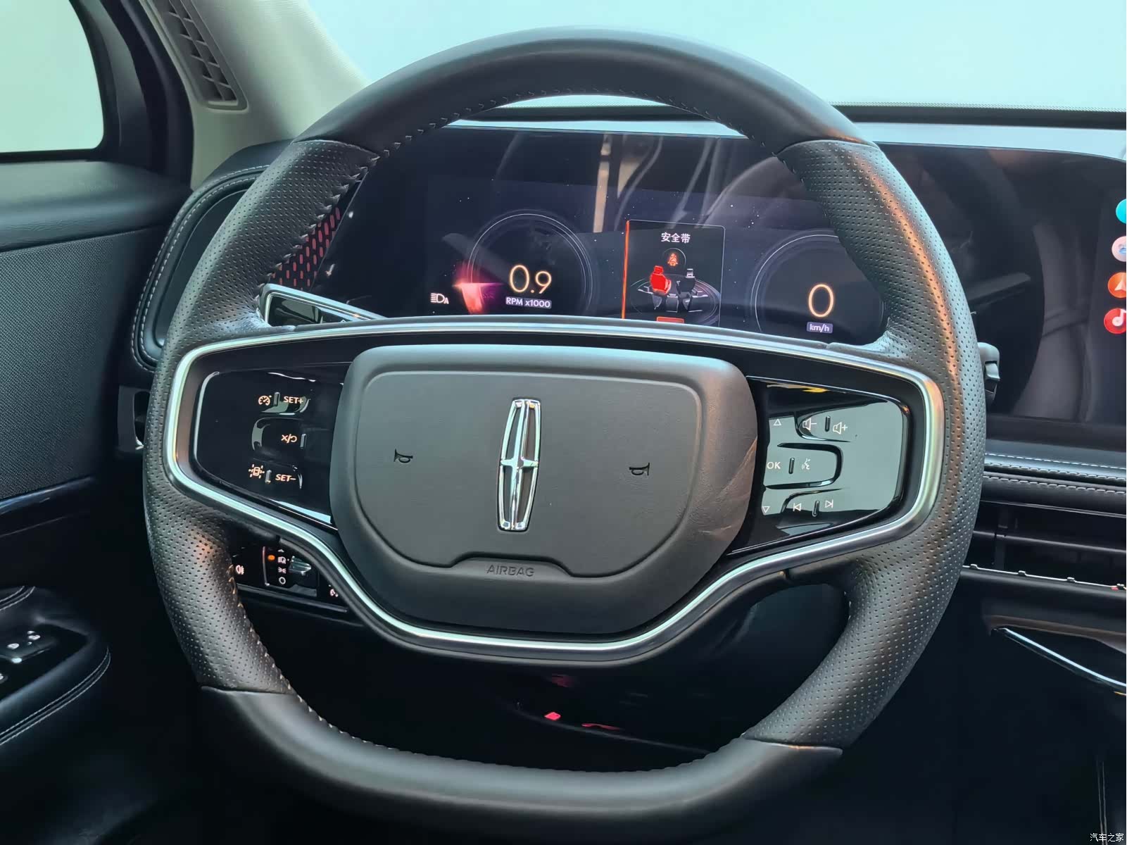 Lincoln Corsair, 2024 19