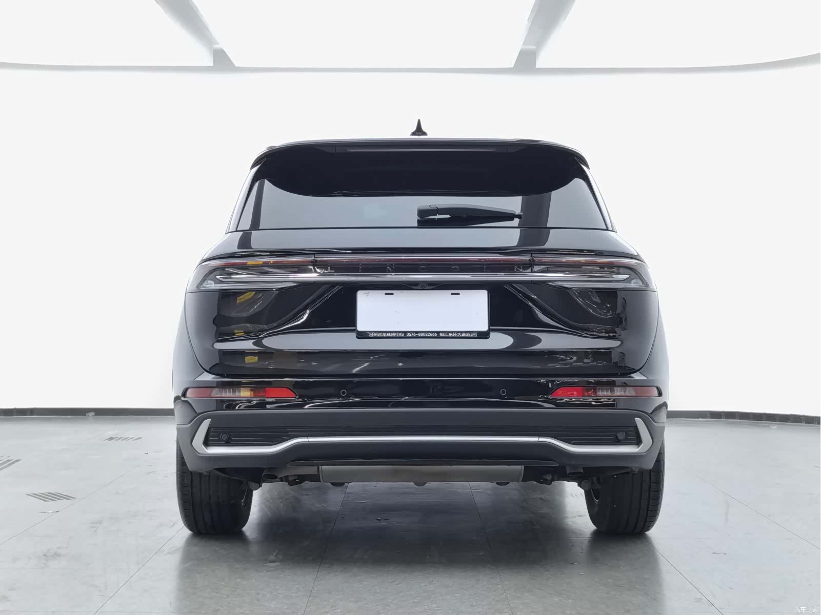 Lincoln Corsair, 2024 все фото