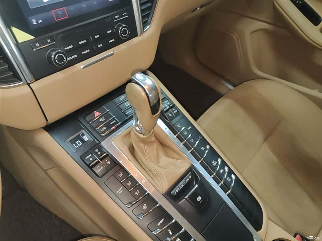 Porsche Macan, 2016 10