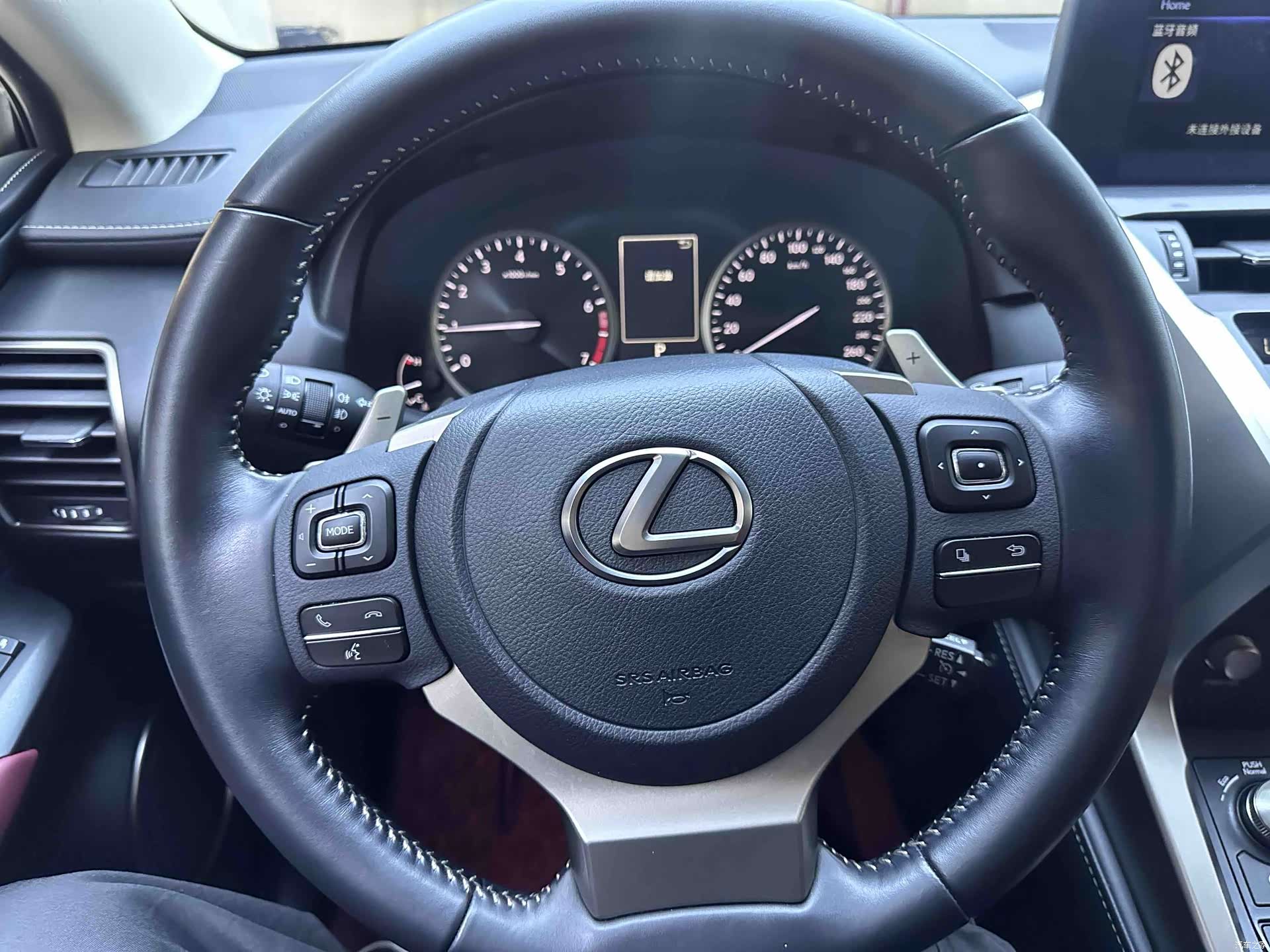 Lexus NX, 2021 13