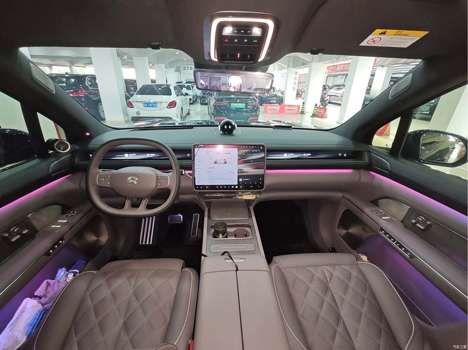 NIO ES8, 2026 24