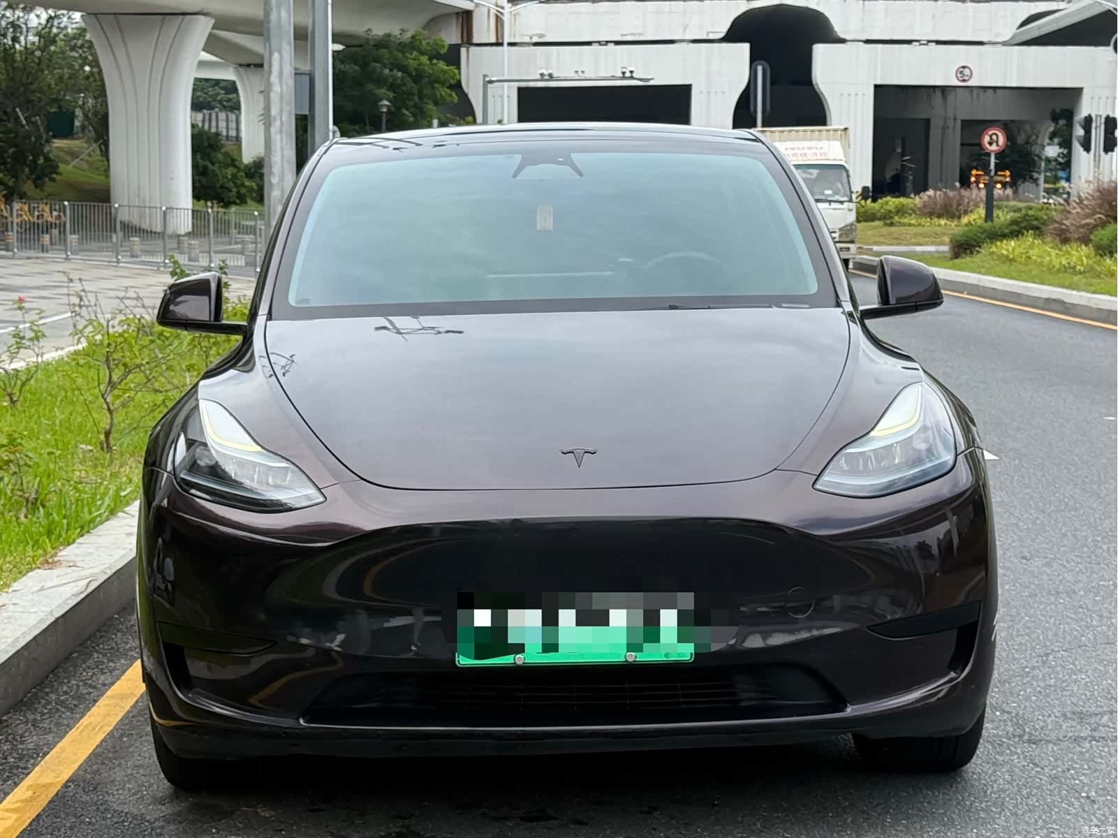 Tesla Model Y, 2023 2