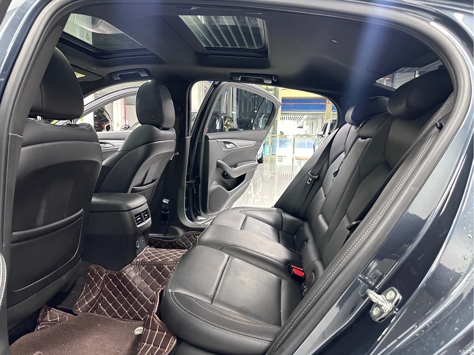 Cadillac CT5, 2022 10