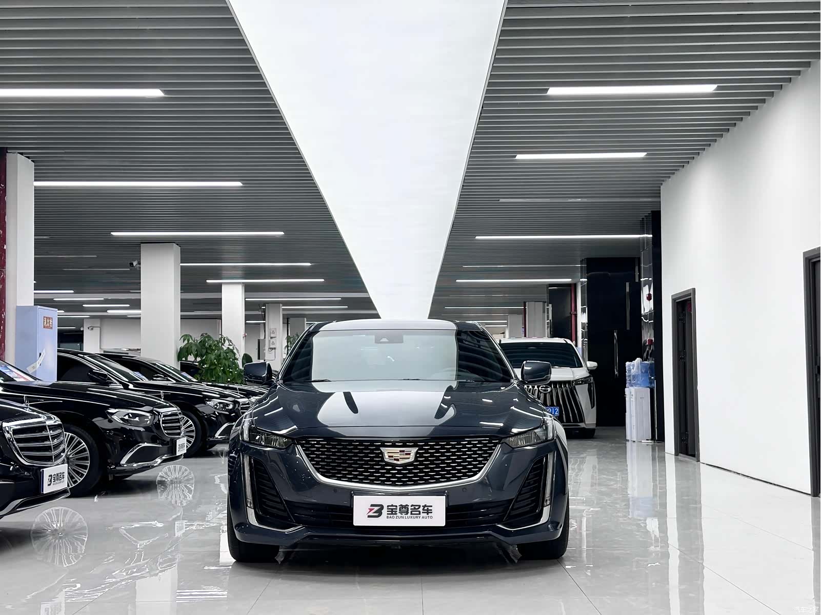 Cadillac CT5, 2022 2
