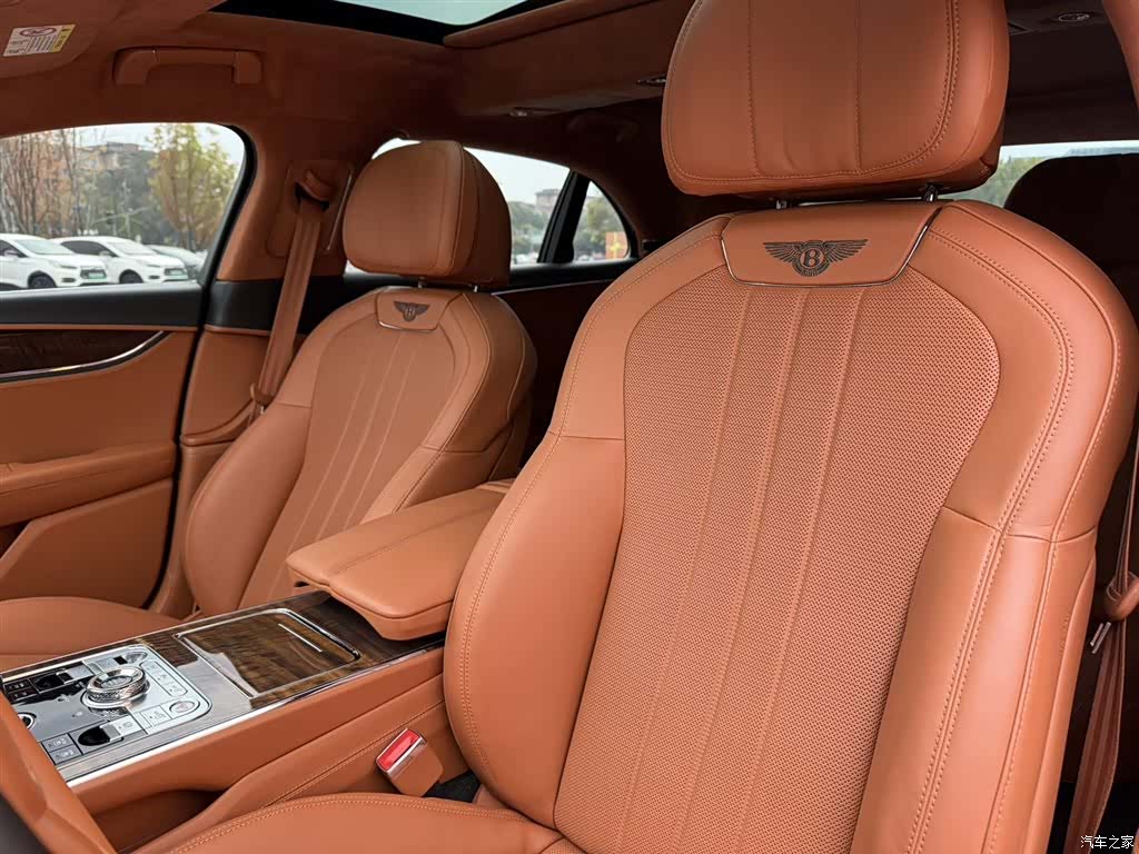 Bentley Flying Spur, 2021 12