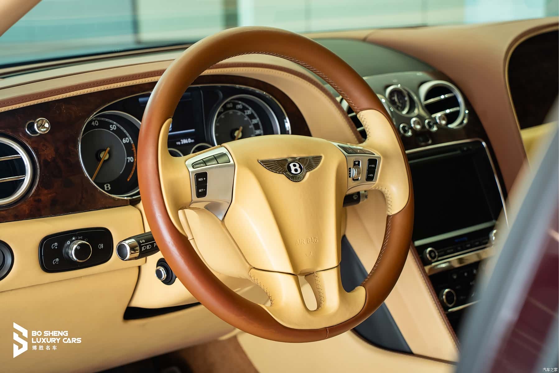 Bentley Flying Spur, 2016 9
