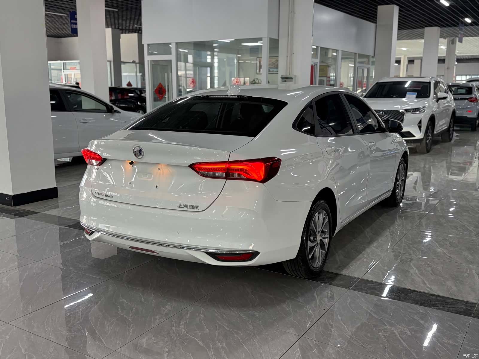 Buick Verano, 2022 10
