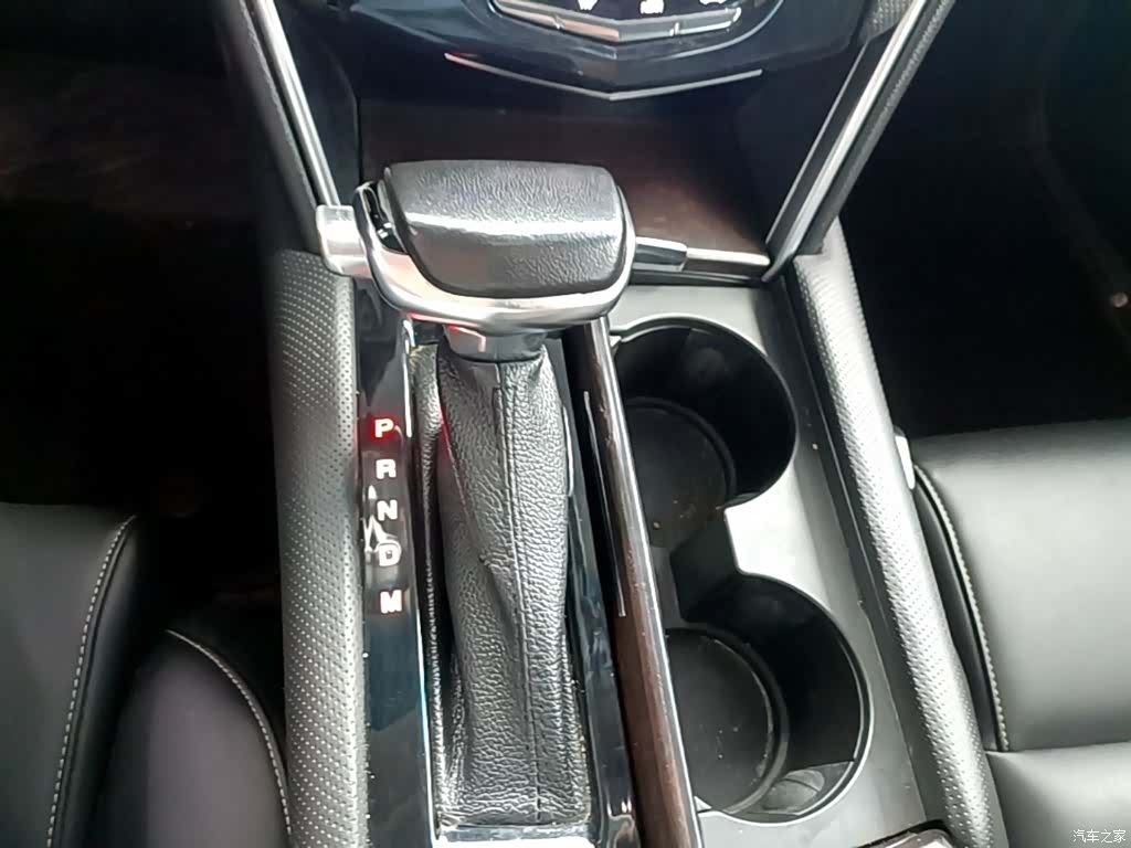 Cadillac XTS, 2018 14