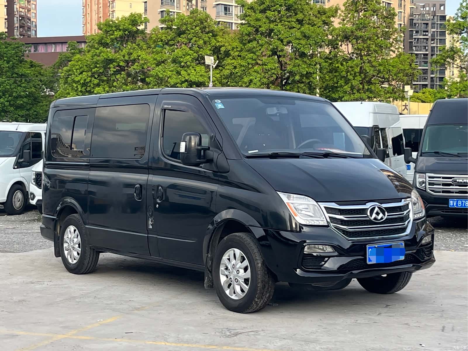 Maxus V80, 2021 3