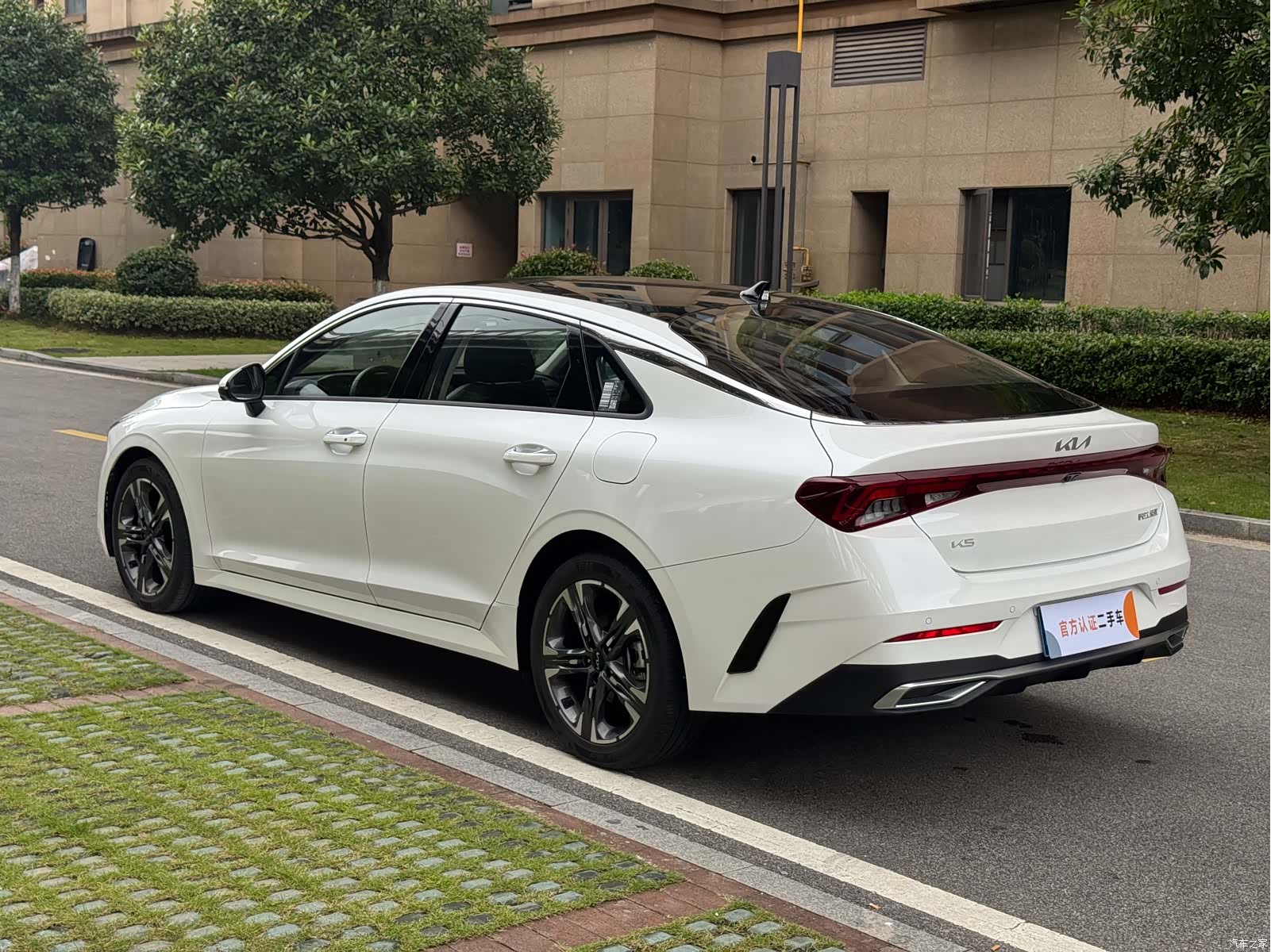 Kia K5, 2025 4