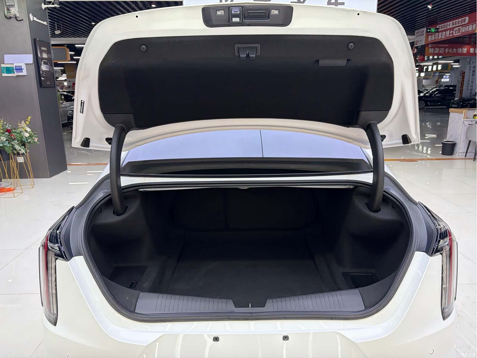 Cadillac CT4, 2022 12