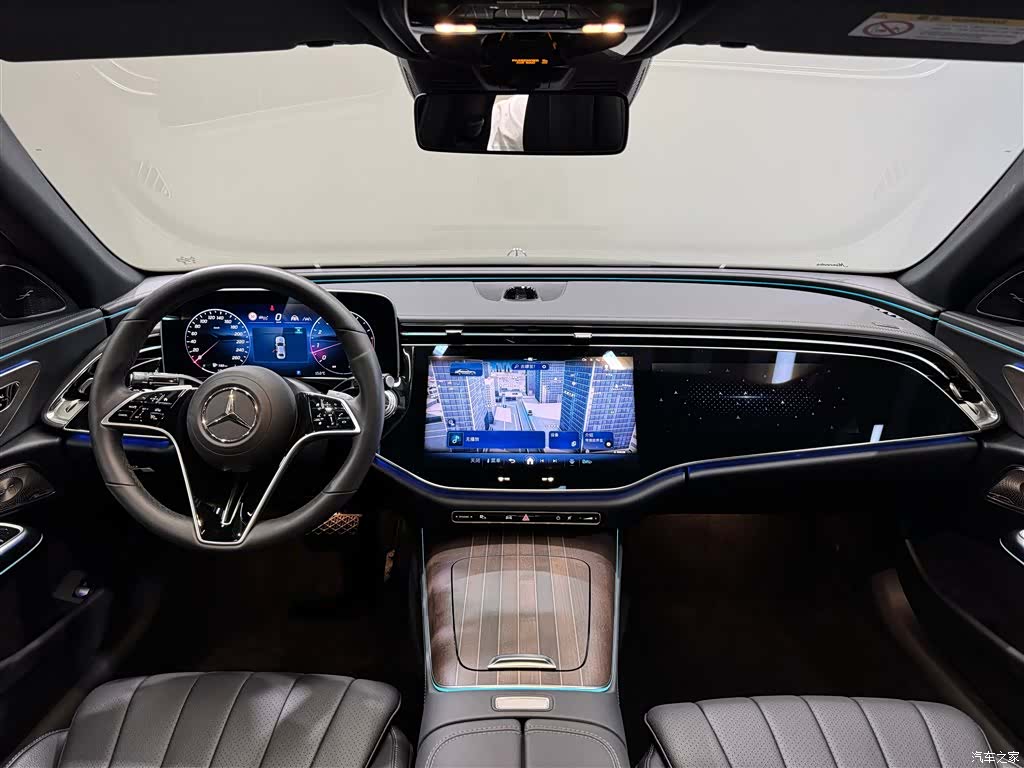 Mercedes-Benz E-Class, 2024 13