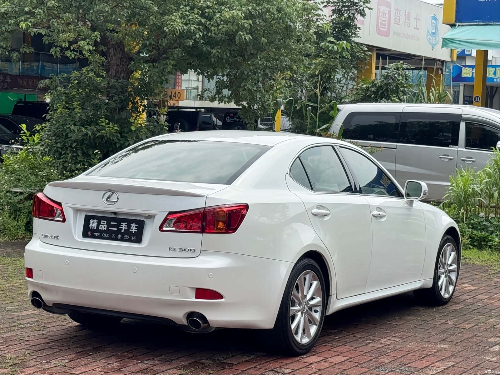 Lexus IS, 2010 18