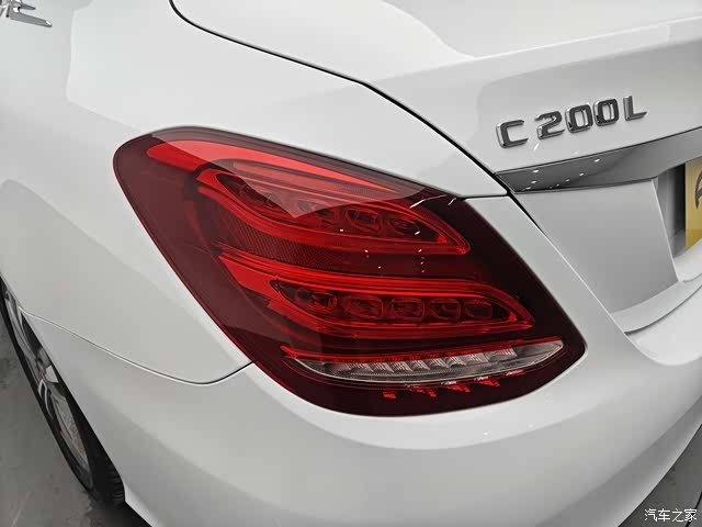 Mercedes-Benz C-Class, 2017 16