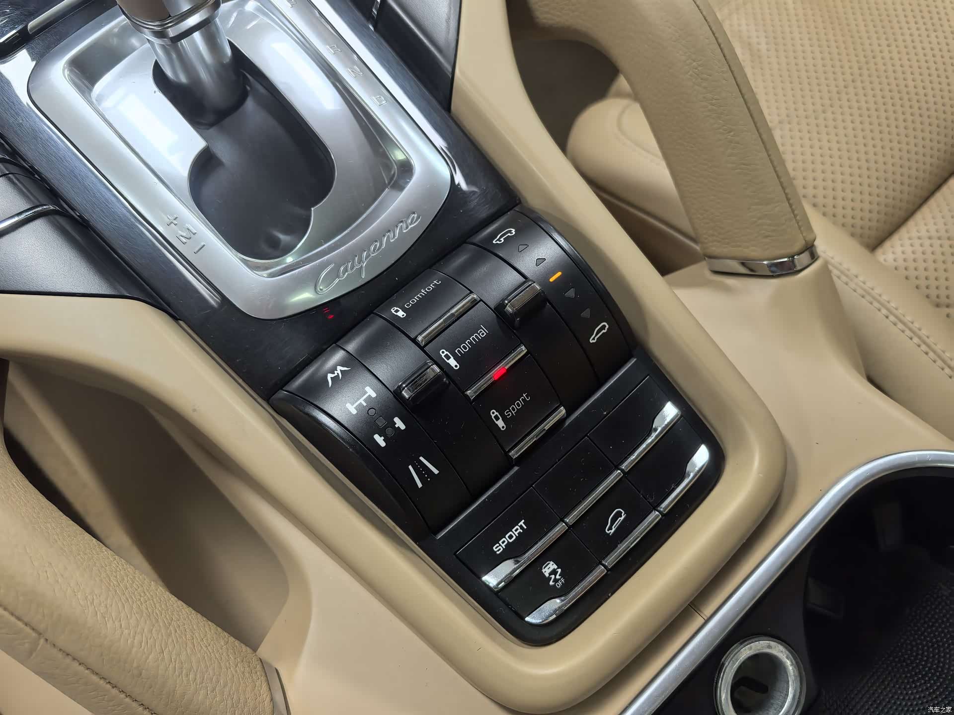 Porsche Cayenne, 2013 11