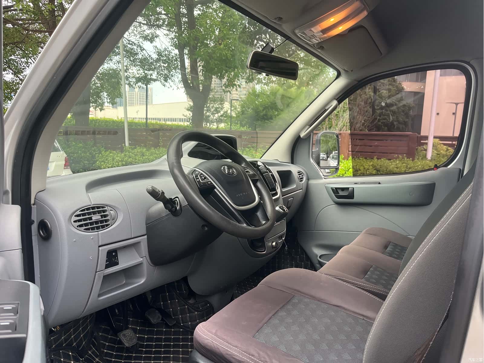 Maxus V80, 2018 17