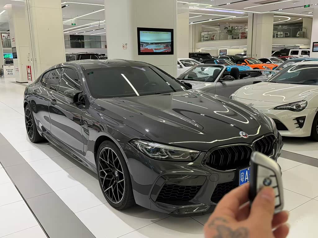 BMW M8