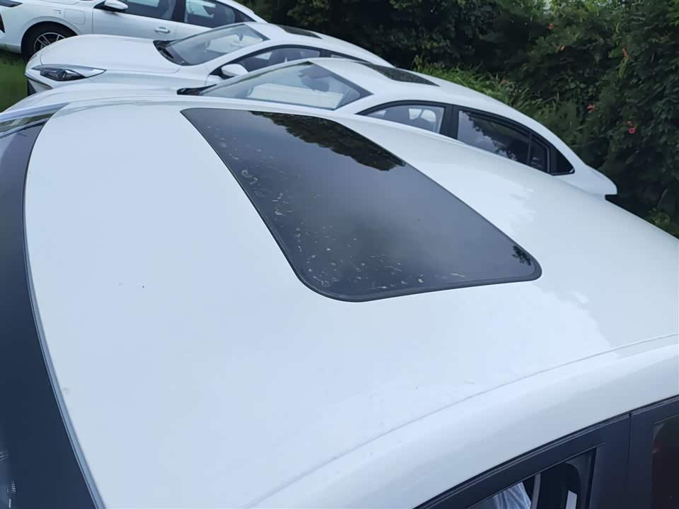 Roewe i5