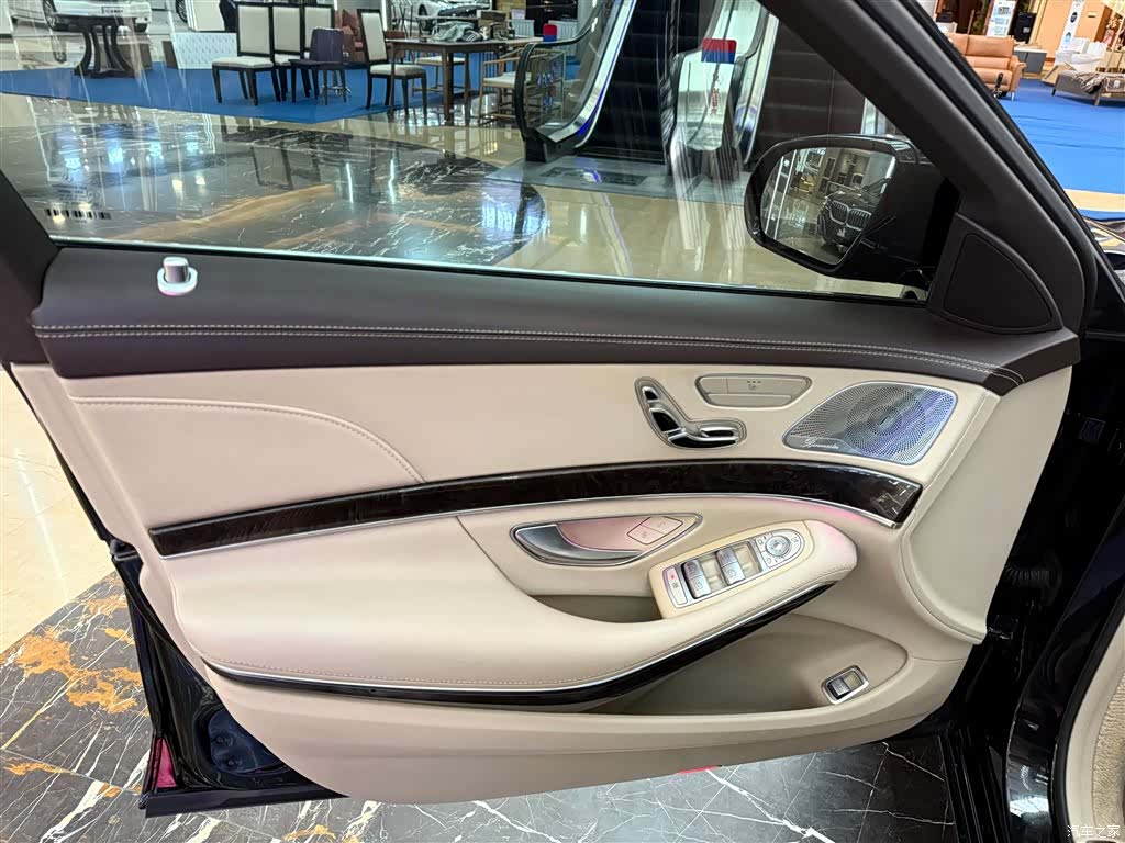 Mercedes-Benz S-Class, 2015 24