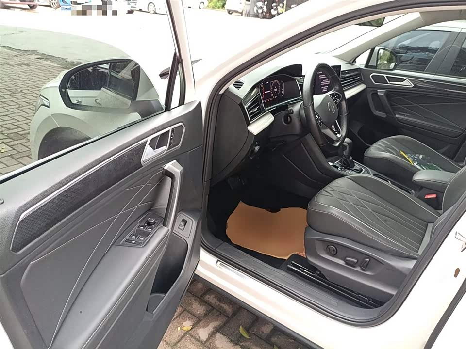 Volkswagen Tiguan L Volkswagen Tiguan L