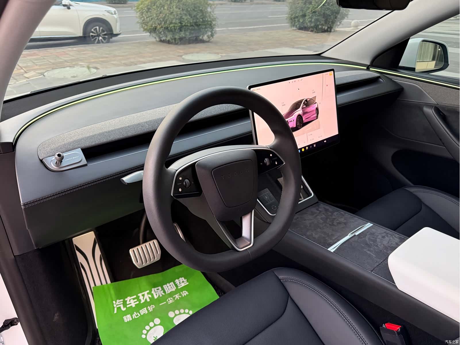 Tesla Model Y, 2025 все фото