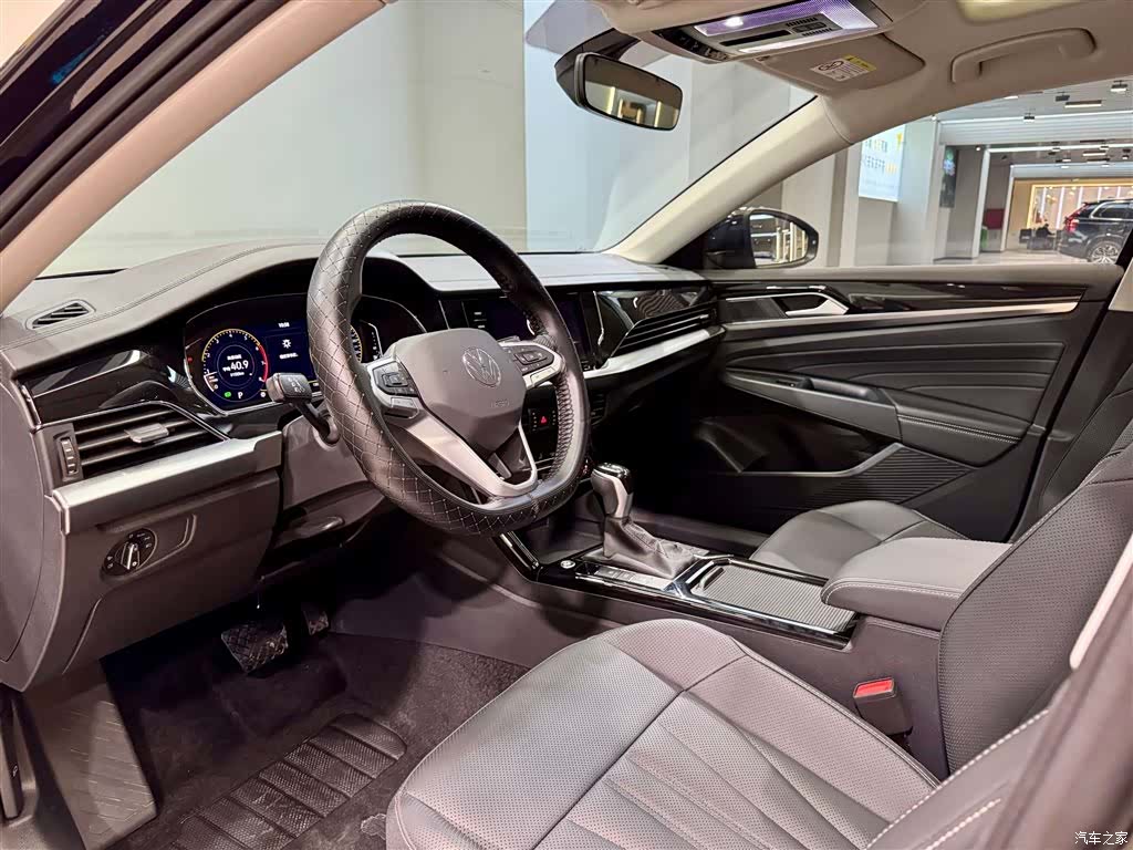 Volkswagen Passat, 2025 27