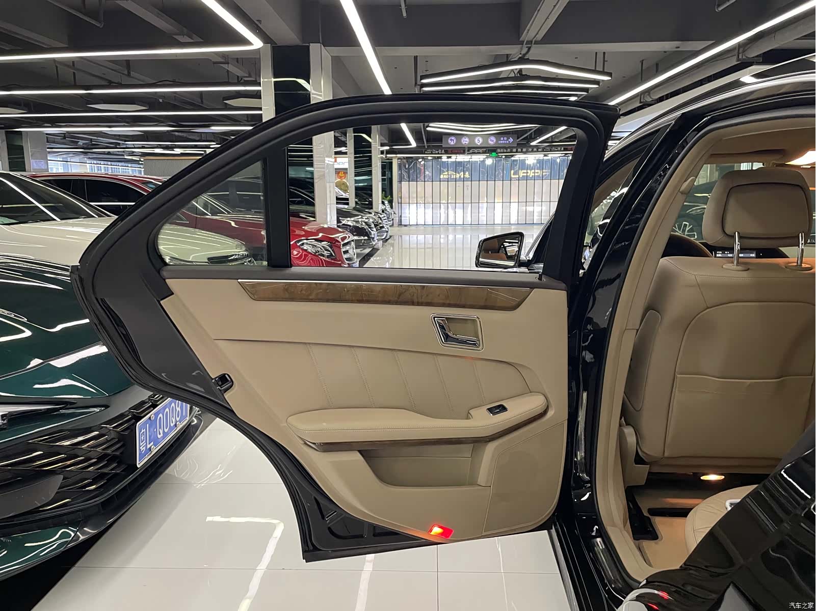Mercedes-Benz E-Class, 2011 38