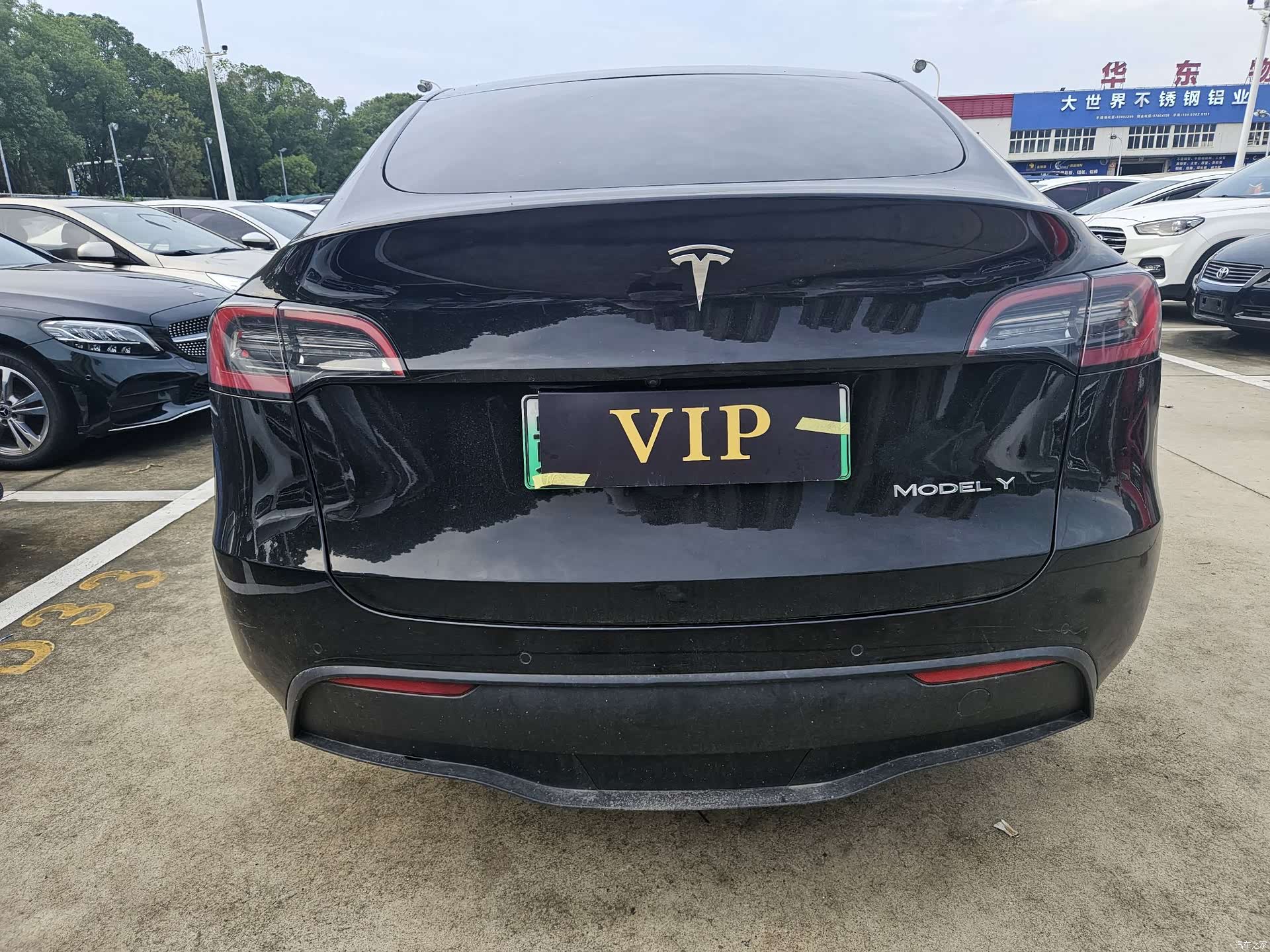 Tesla Model Y, 2023 12