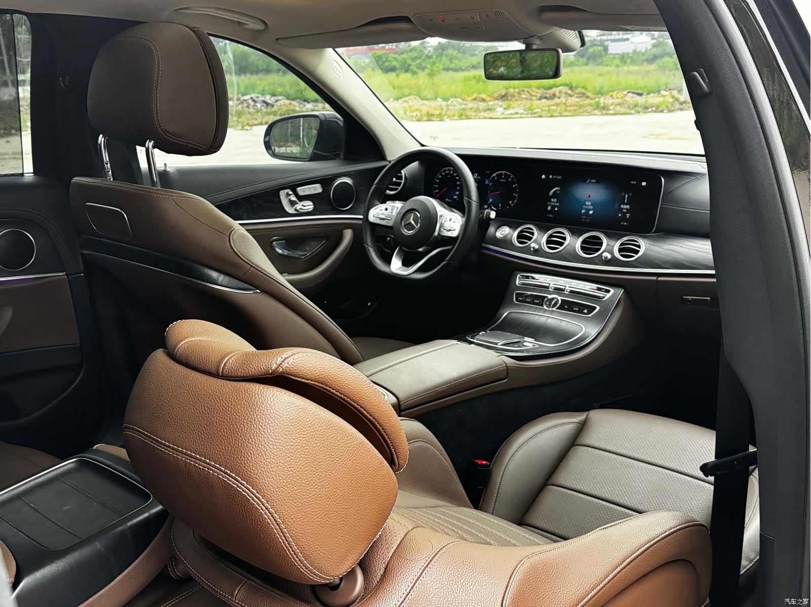 Mercedes-Benz E-Class, 2019 14