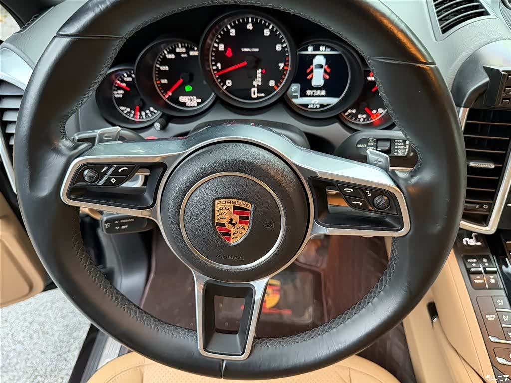 Porsche Cayenne, 2016 17