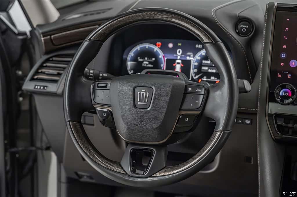 Toyota Vellfire, 2023 31
