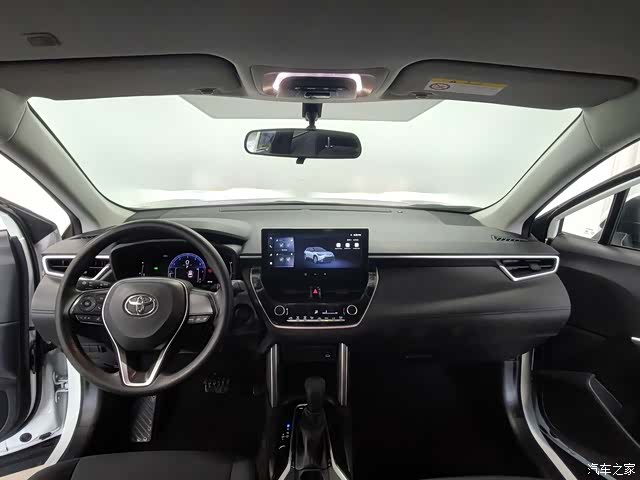 Toyota Frontlander, 2024 6