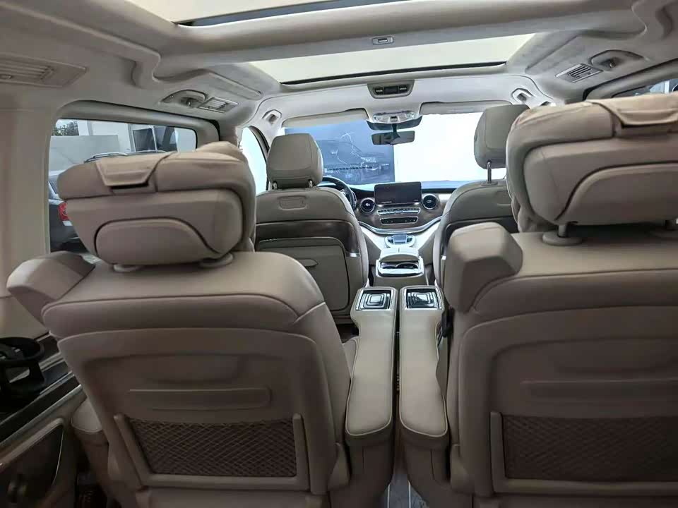 Mercedes-Benz V-class