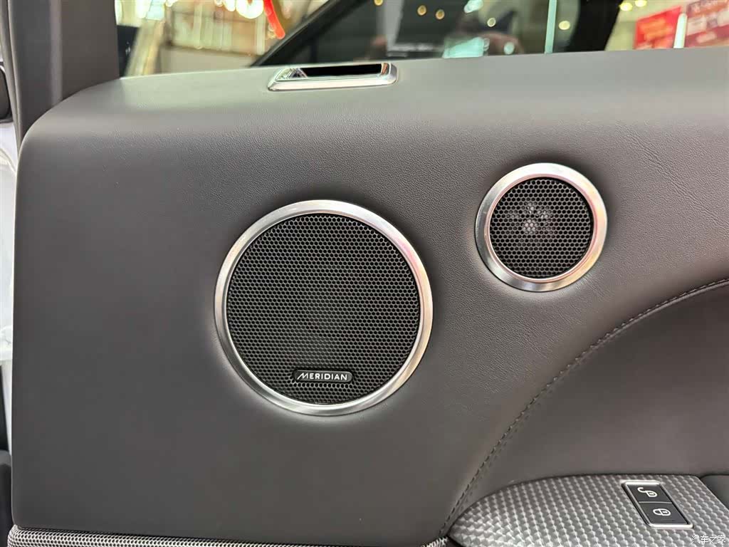 Land Rover Range Rover, 2020 32