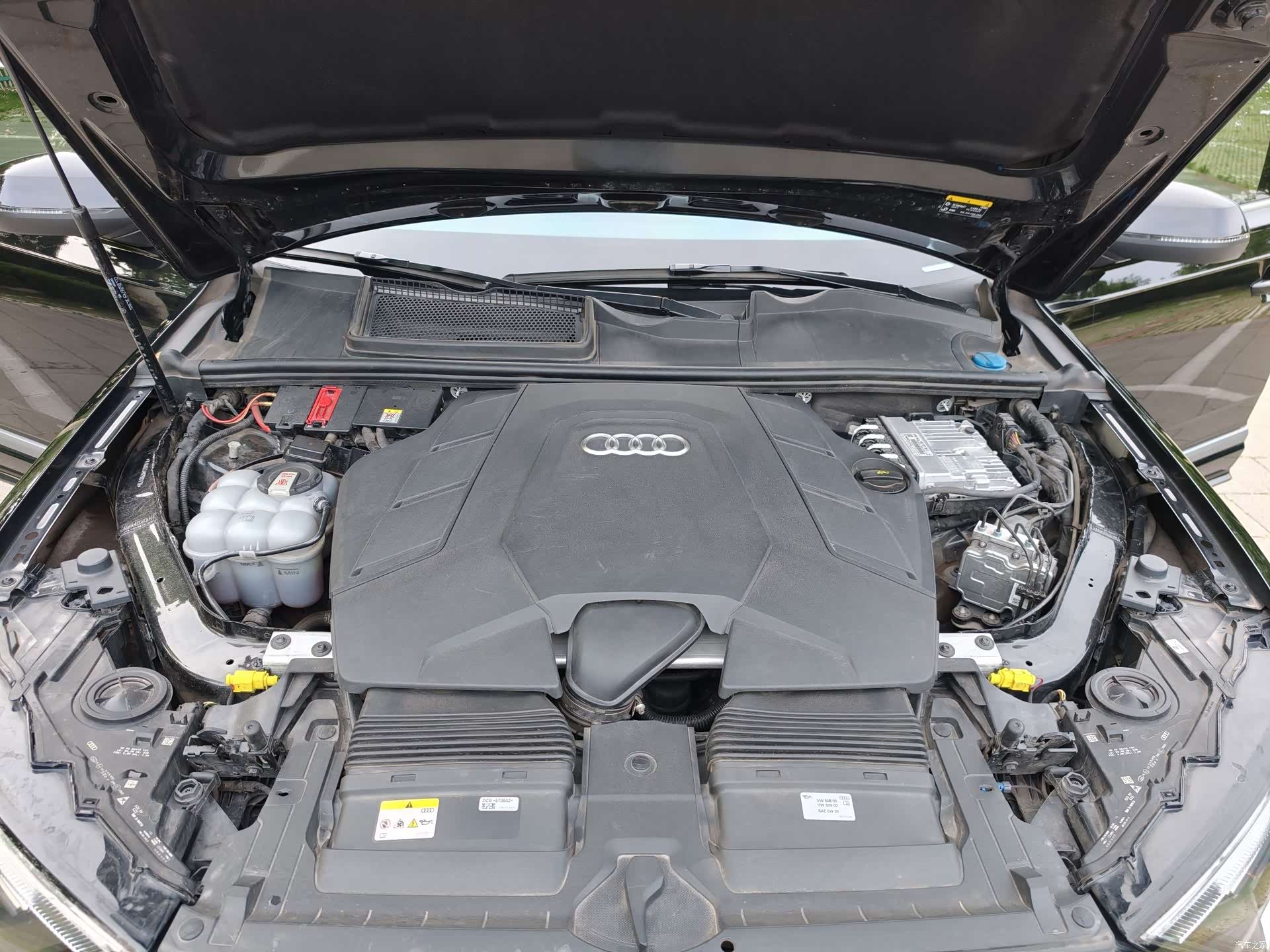 Audi Q7, 2023 37