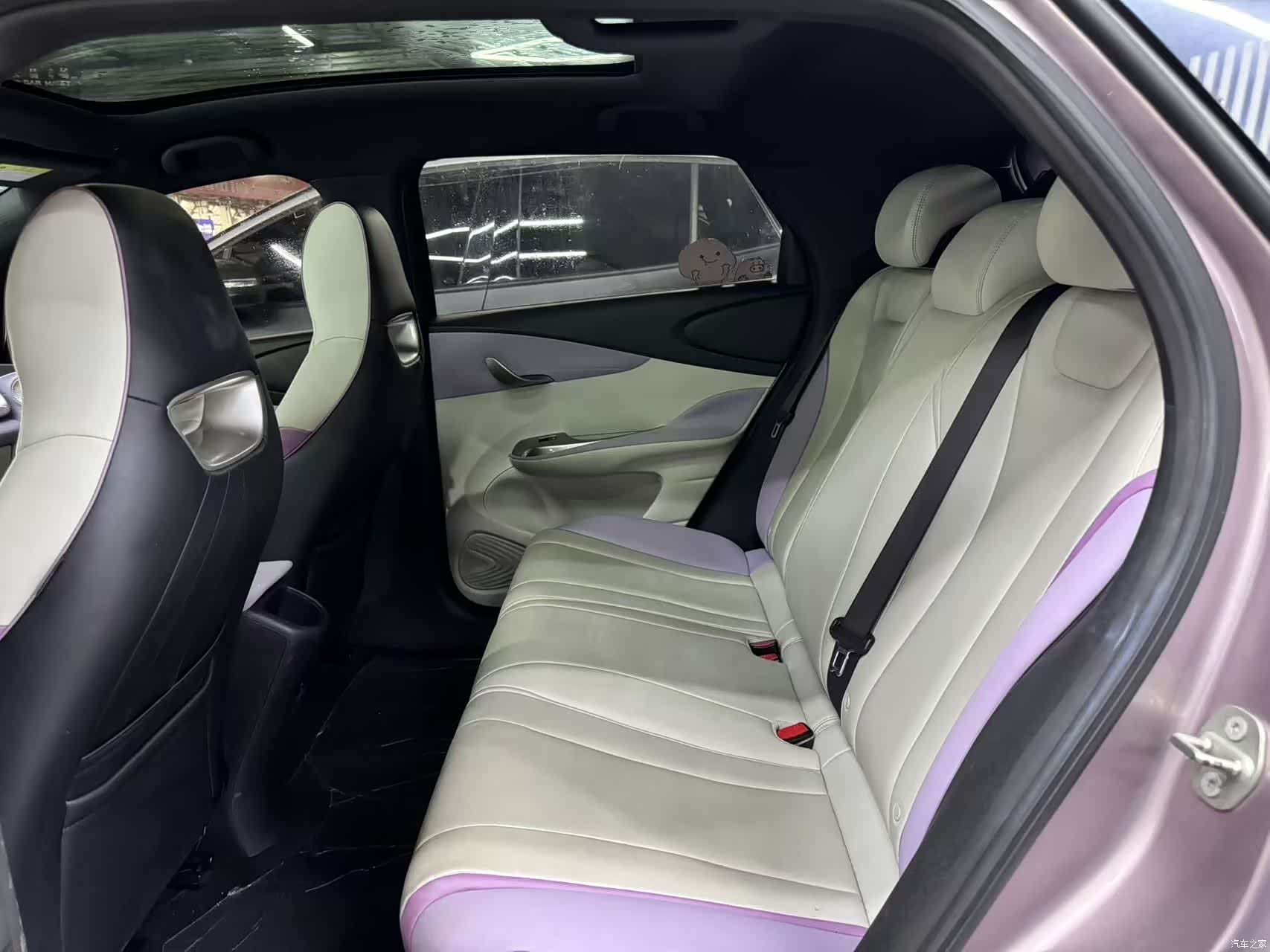 BYD Dolphin, 2022 8